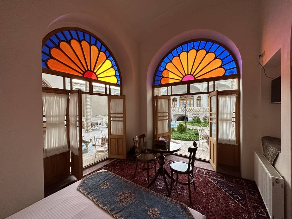 سرای ریحان - واحد ۱۱۱