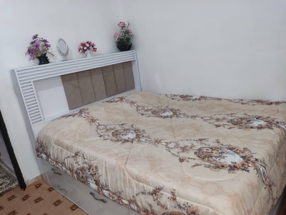 آپارتمان دوخوابه سنگ بست