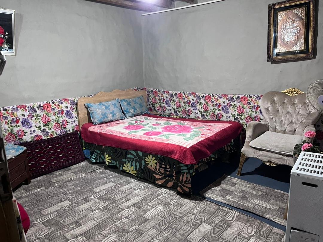 یک خوابه چوبی استرآباد