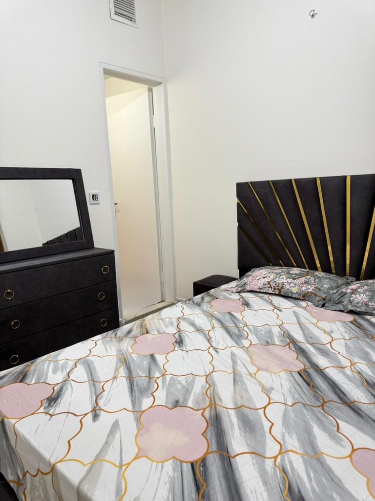 آپارتمان یک خوابه مخبری پونک 4