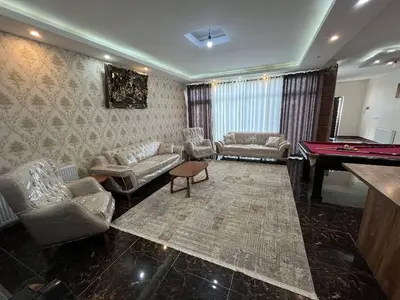 ویلا دوخوابه استخردار باغ ملورین 1