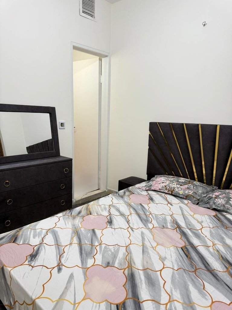 آپارتمان یک خوابه مخبری پونک 4