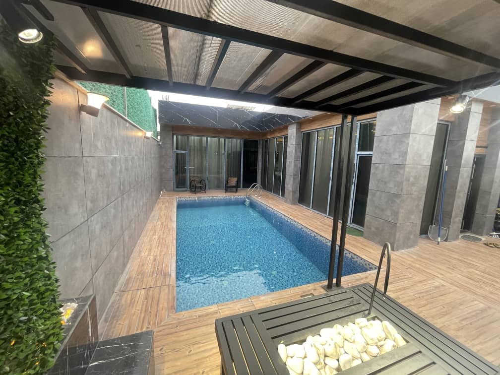 دوخوابه استخردار آبگرم جوان