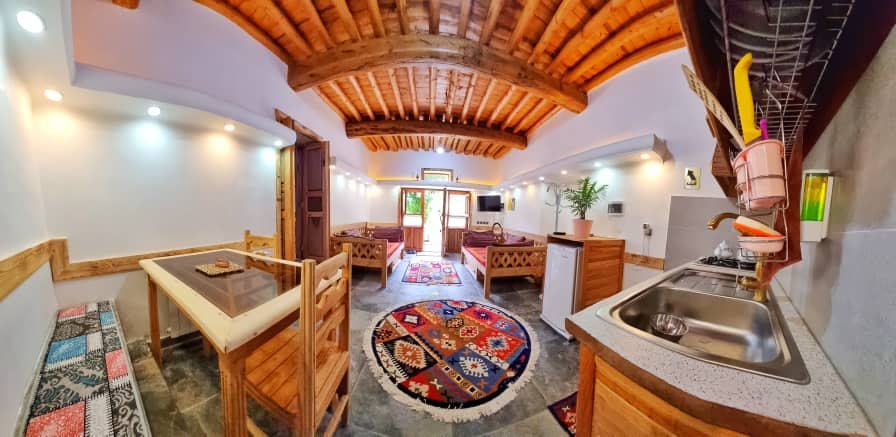 هاستل سنتی ماسوله - واحد جکوزی دار لاسه سر