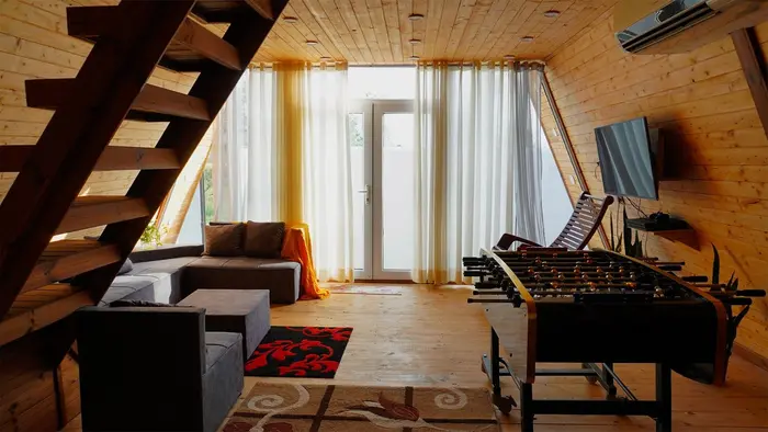 کلبه دوخوابه سوئیسی میثم