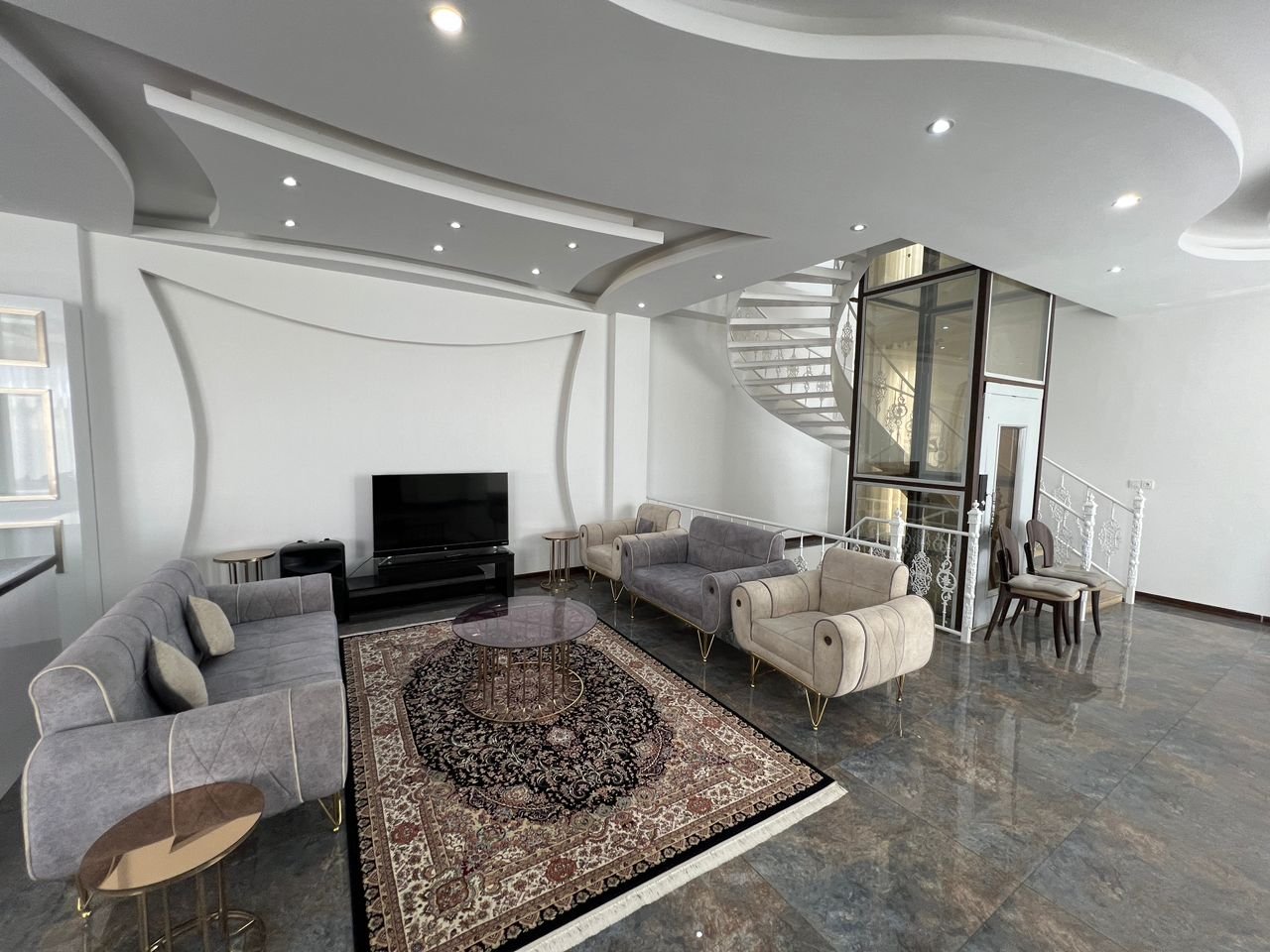 ویلا سه خوابه استخردار طاووسیه 1