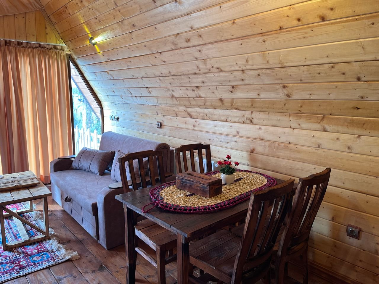 یک خوابه استخردار آبگرم سونیا