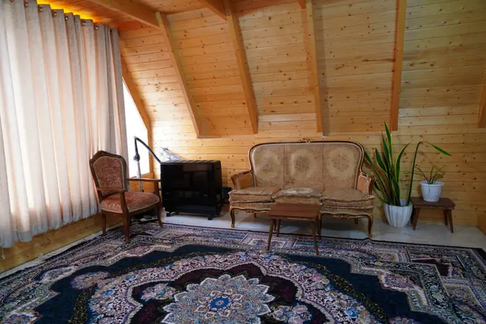 کلبه یک خوابه چوبی جکوزی دار باران ۲