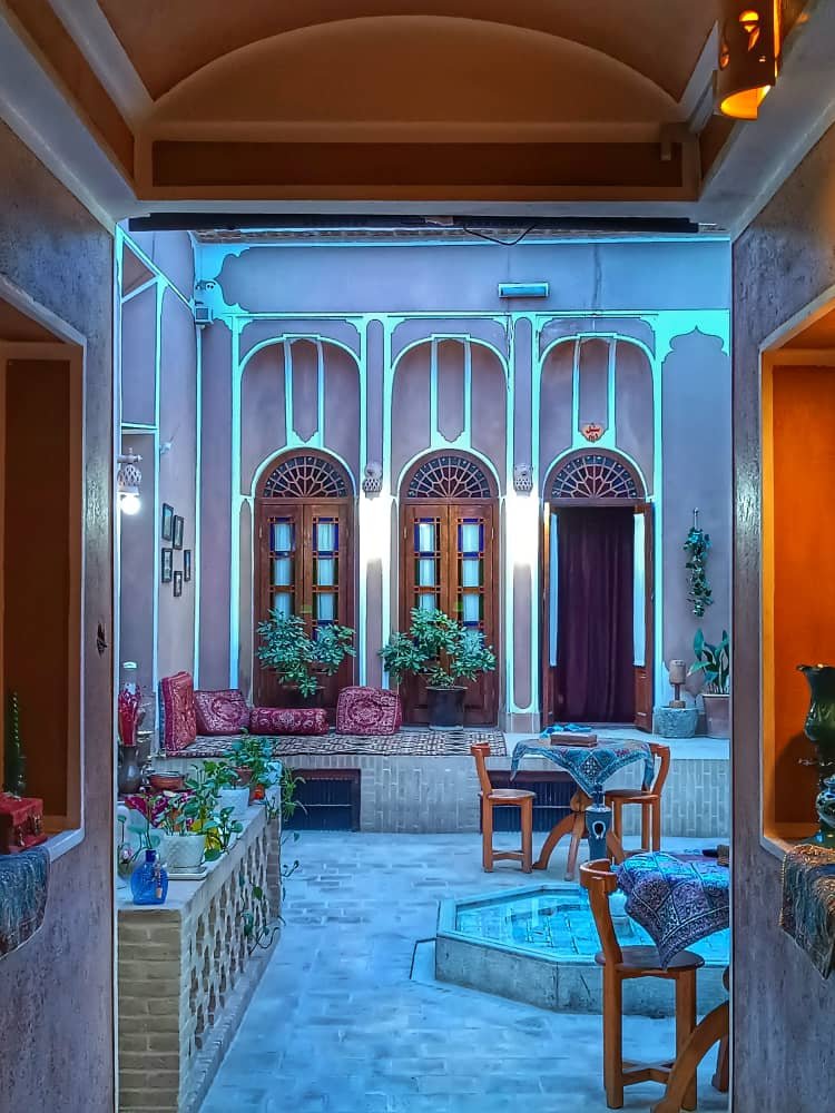 بومگردی تاج الملوک - واحد سنبل