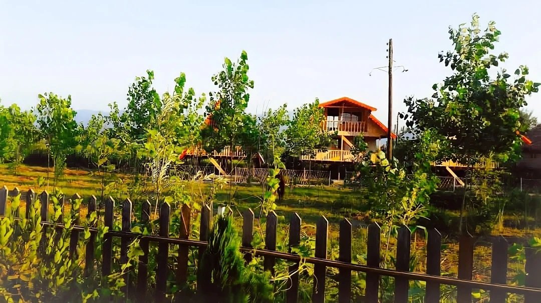 بوم گردی باغ ريحان - كلبه عمارت صدرا 2