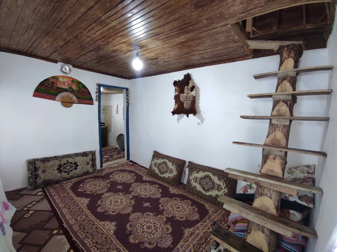 کلبه یک خوابه زرین جواهرده