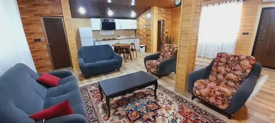 کلبه دوخوابه چوبی استخردار شونیشت