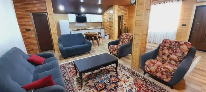 کلبه دوخوابه چوبی استخردار شونیشت