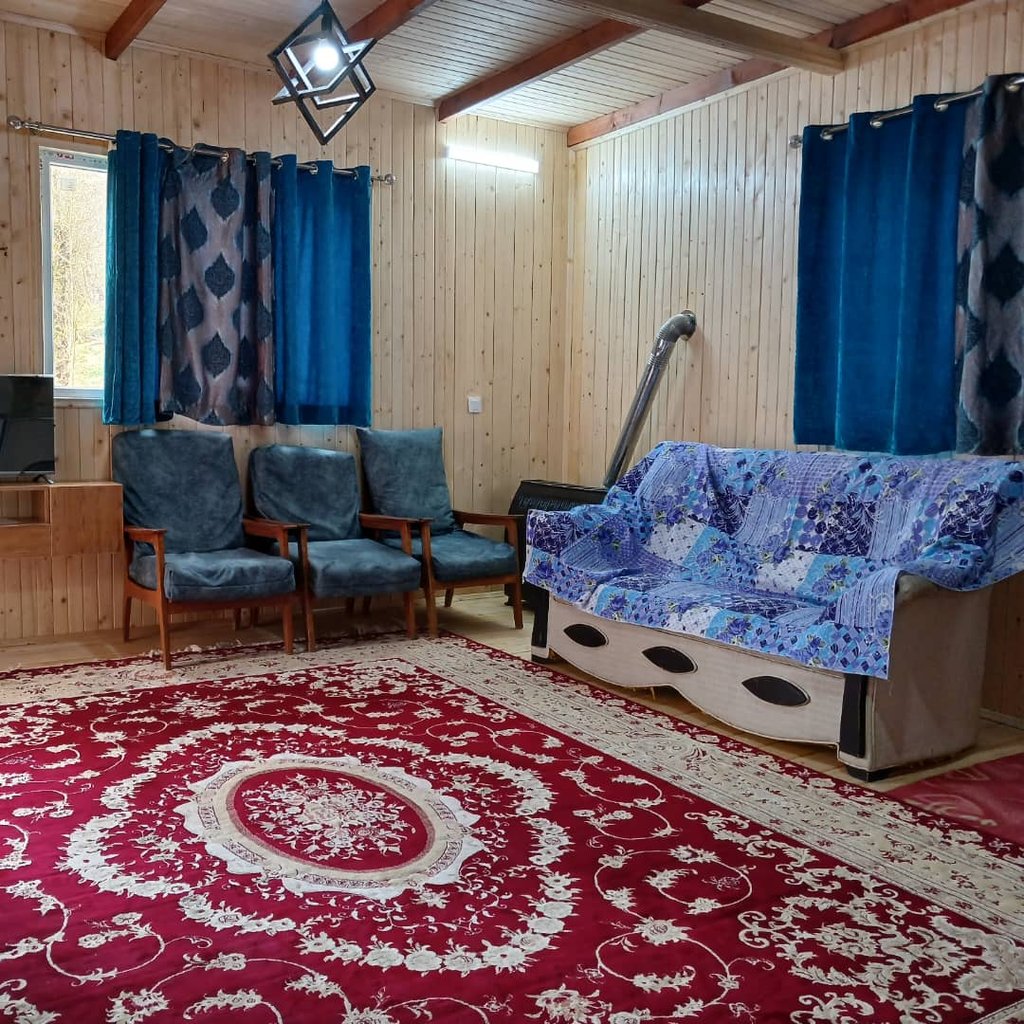 کلبه یک خوابه چوبی جنگلی اسپوک