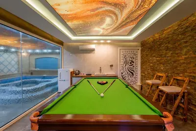 ویلا سه خوابه استخردار قصر هدیش