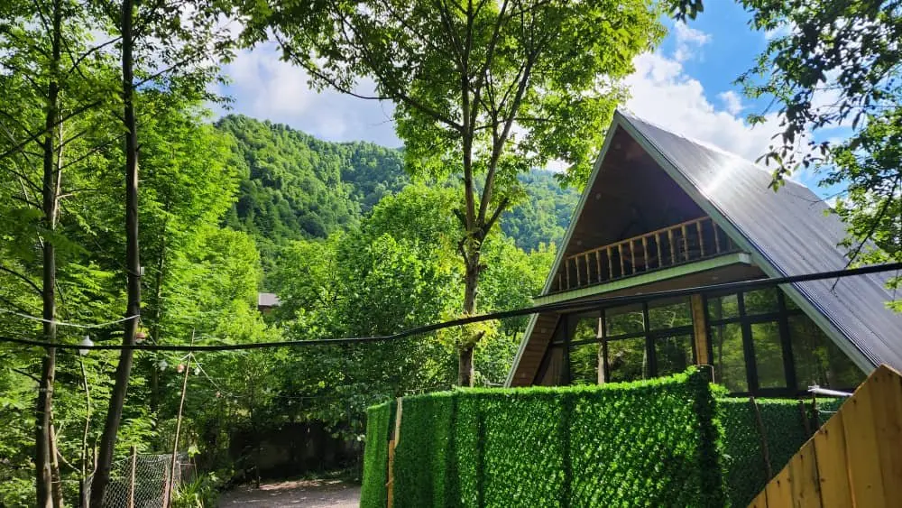 کلبه دوخوابه سوئیسی جکوزی دار شالما ۲