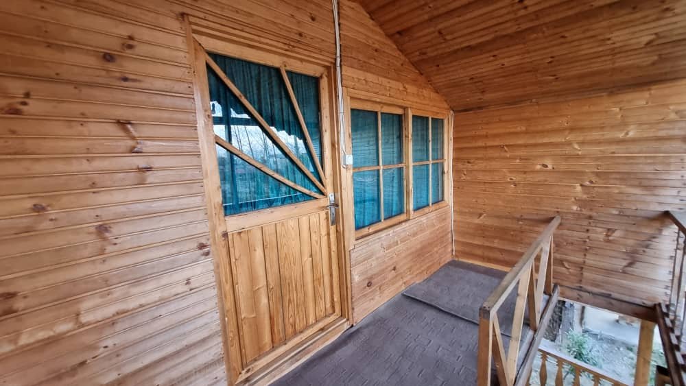 بوم گردی باغ ريحان - كلبه تي تي