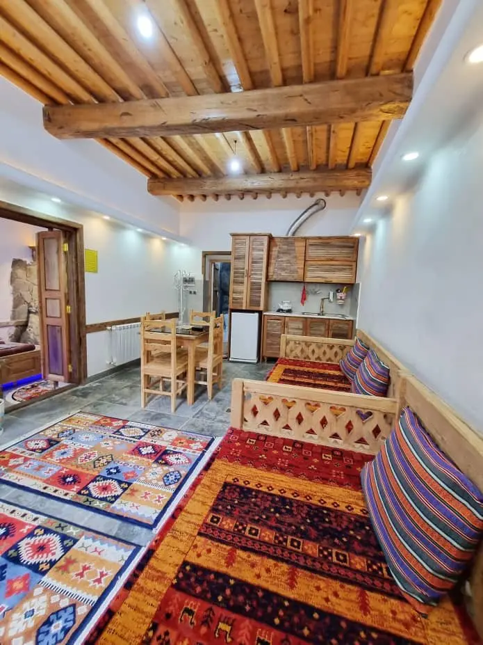 هاستل سنتی ماسوله - واحد چشمه طبیعی