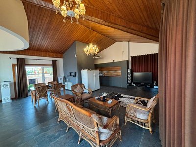 ویلا پنج خوابه تریپلکس استخردار عمارت صدف