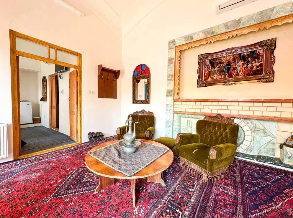 اقامتگاه سنتی سرای ریحان - واحد کانکت ۱۰۲