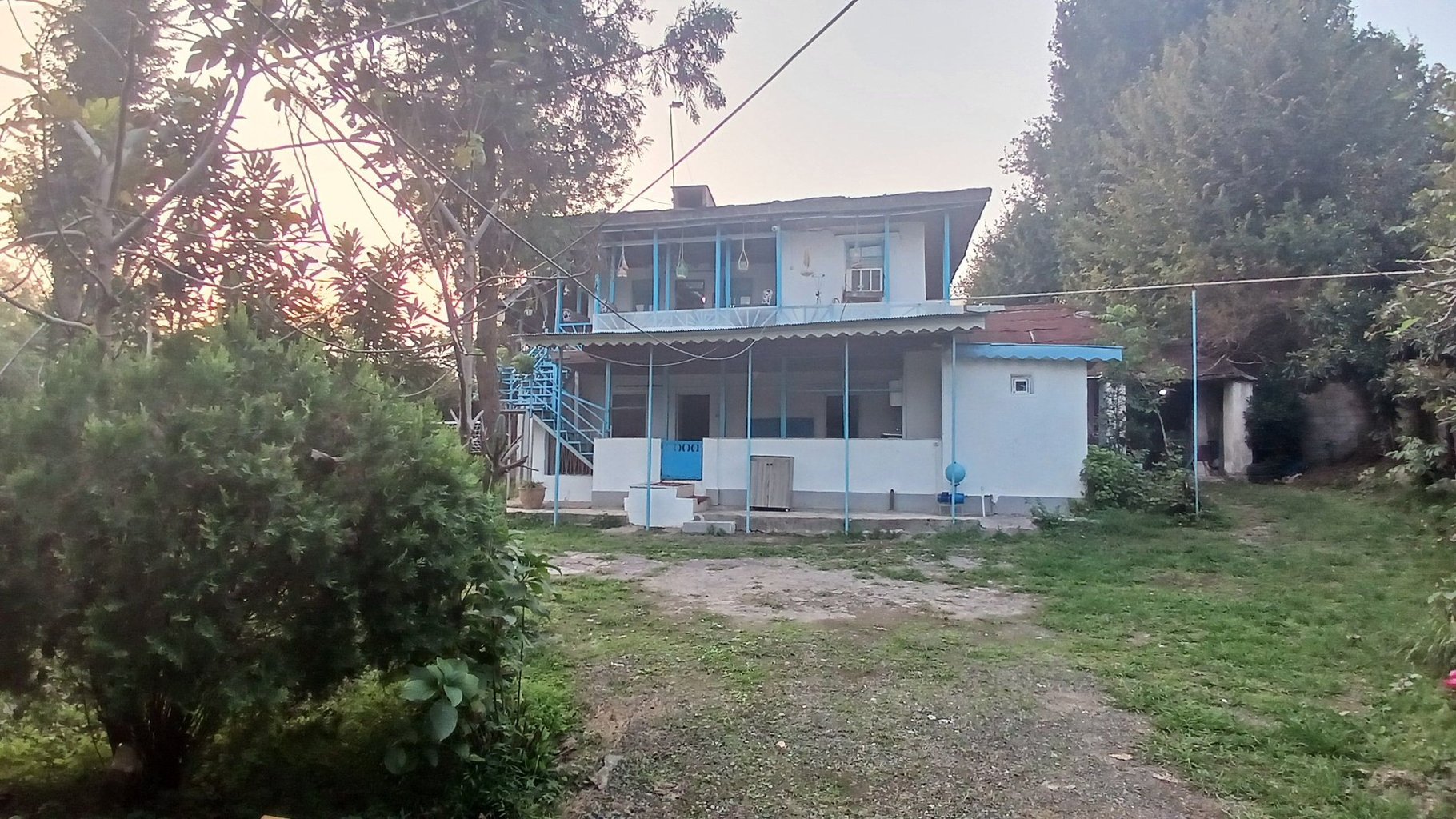 بوم گردی دوخوابه کارن 4