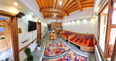 هاستل سنتی ماسوله - واحد چشمه طبیعی