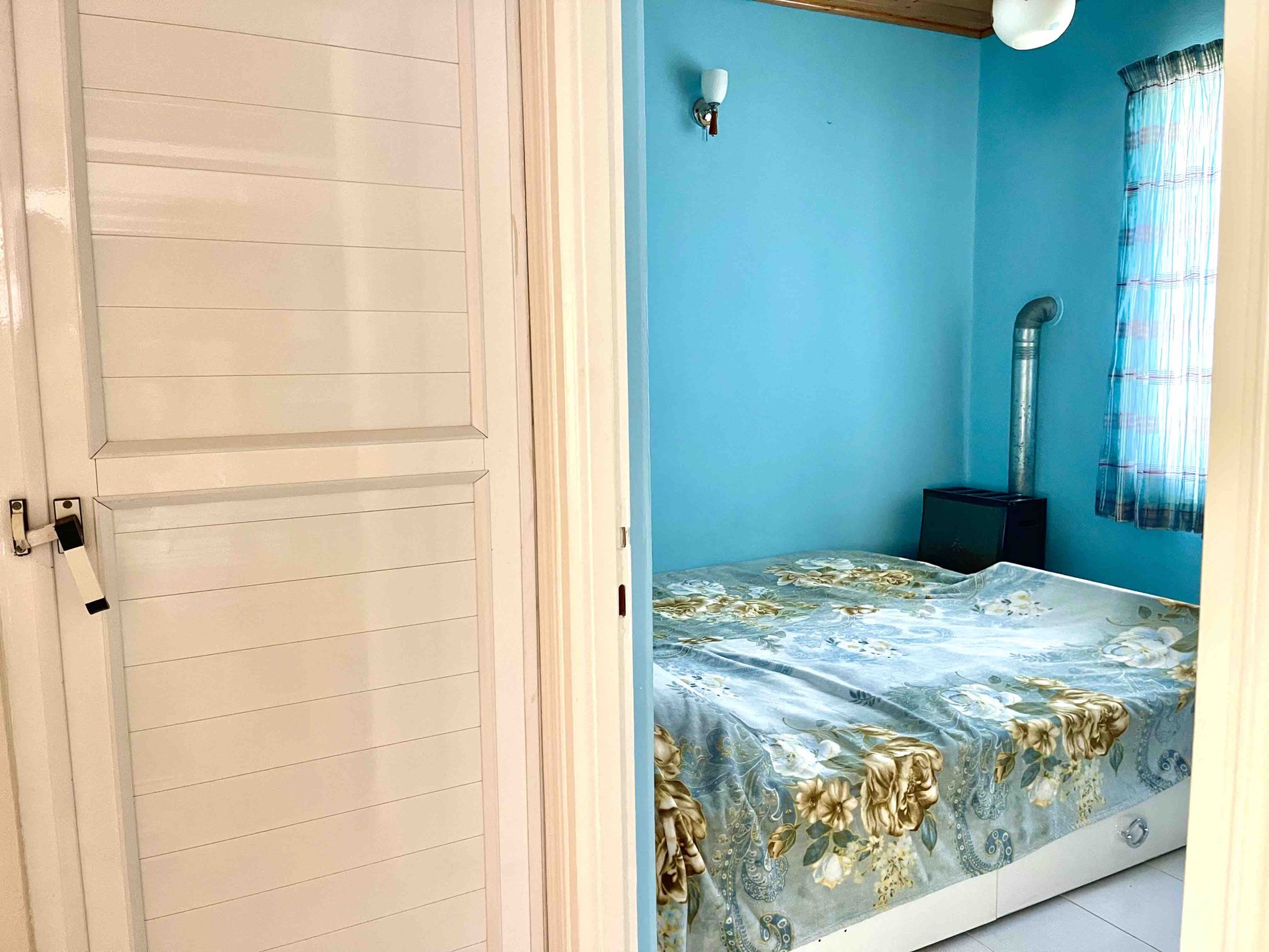 دوخوابه ساحلی نیلای