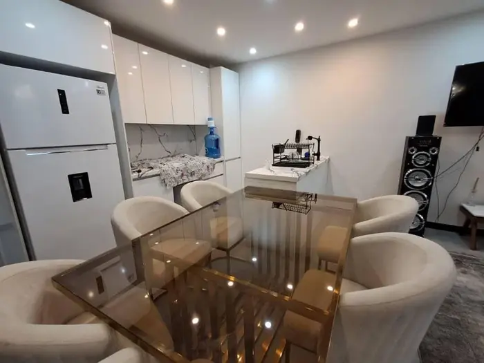 ویلا چهارخوابه ساحلی استخردار محبوبه شب خسروی