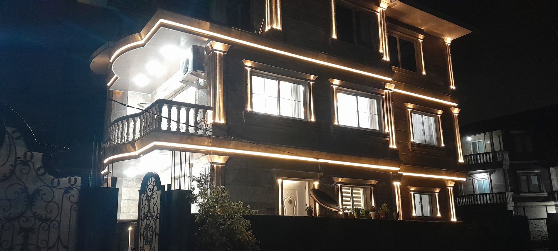 ویلا دوخوابه تاج وتخت ۱