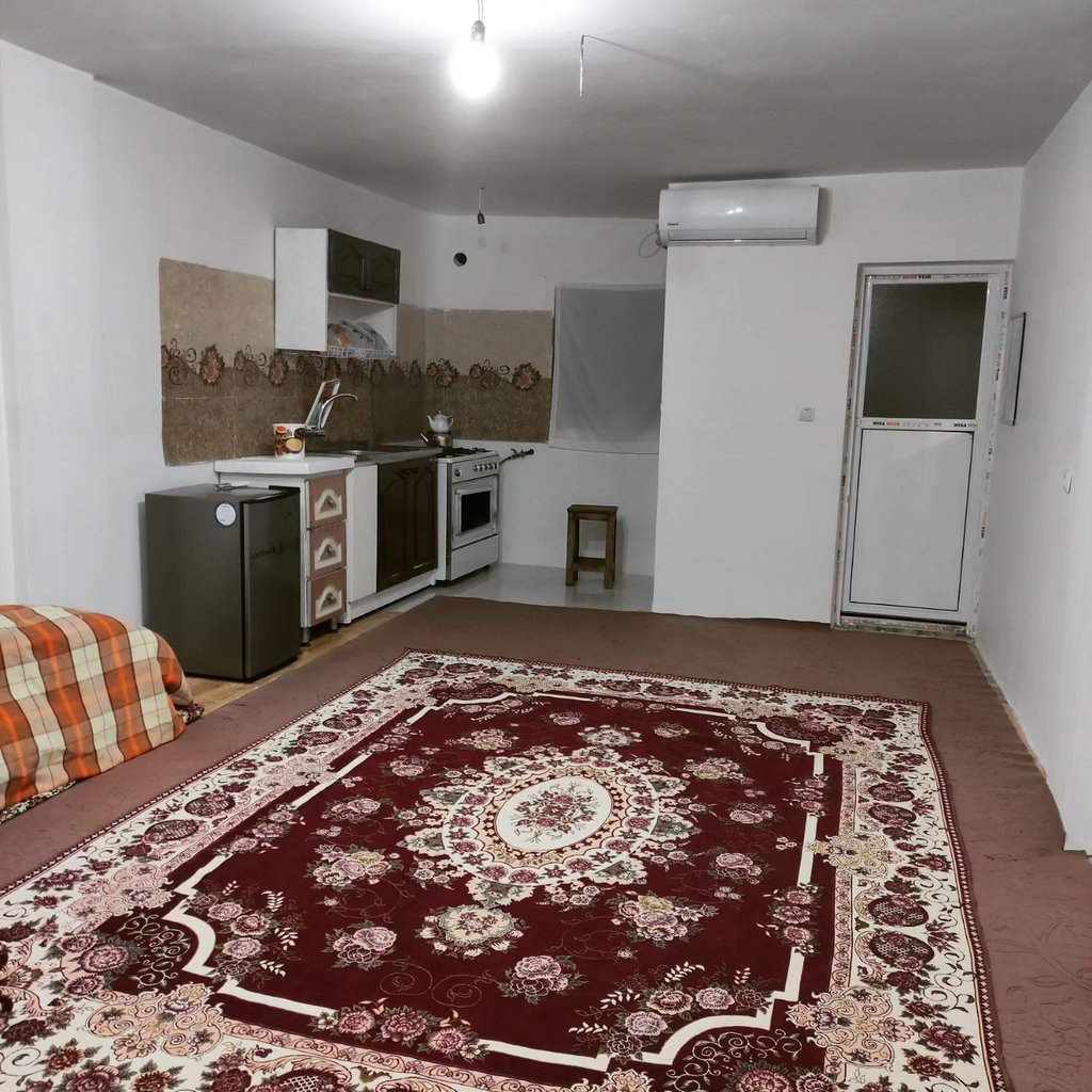 اقامتگاه سنتی فلت سپید