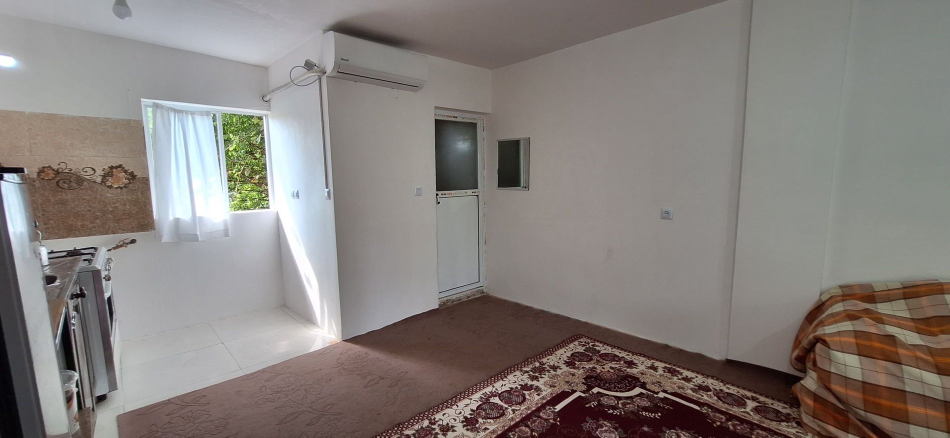 اقامتگاه سنتی فلت سپید