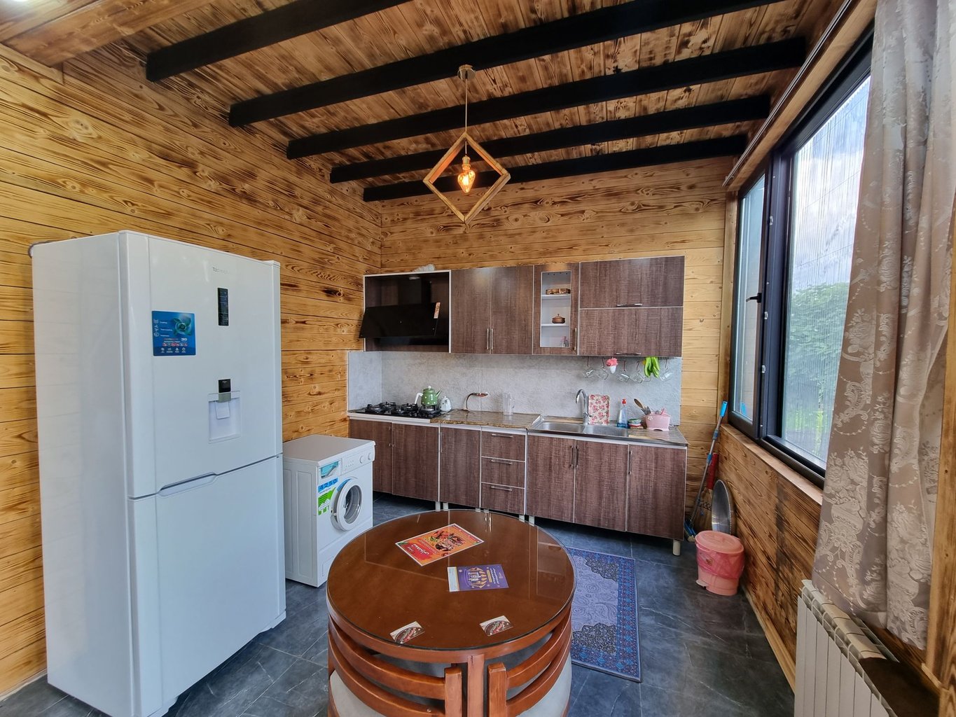 دوخوابه سوئیسی سورنا