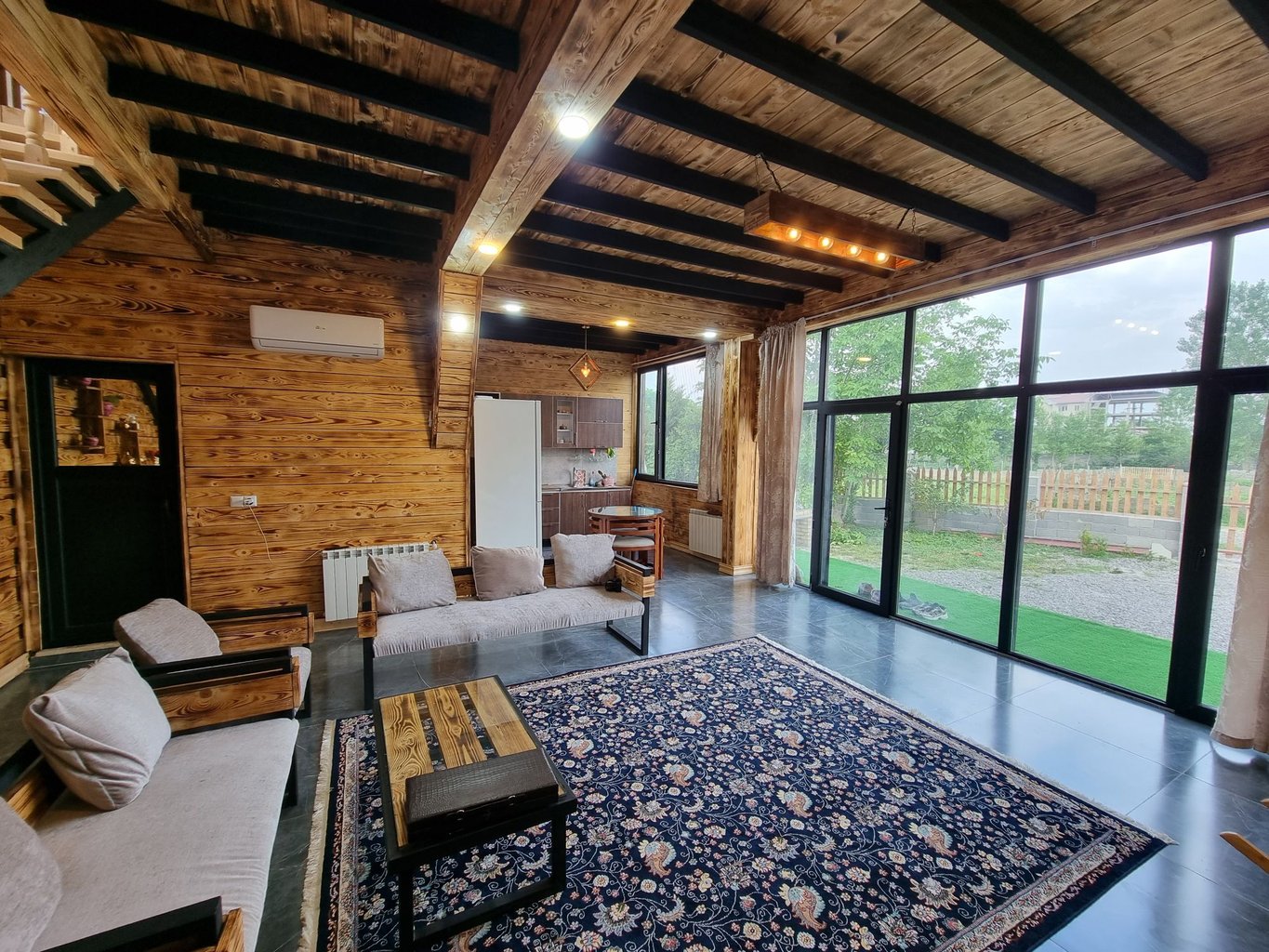 دوخوابه سوئیسی سورنا