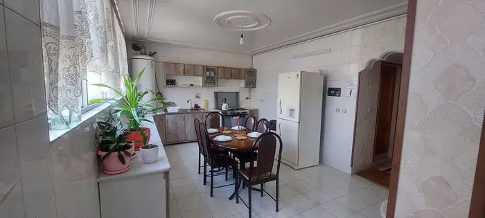 آپارتمان دوخوابه بزرگمهر - آشپزخانه 