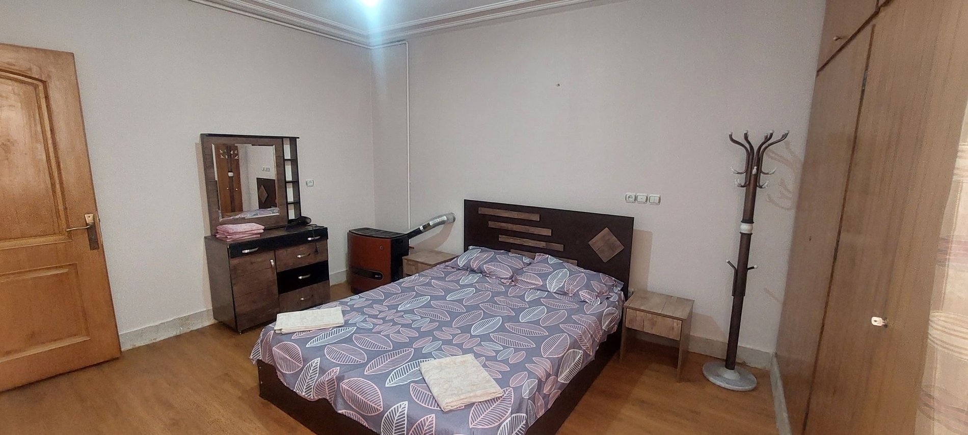 آپارتمان دوخوابه بزرگمهر