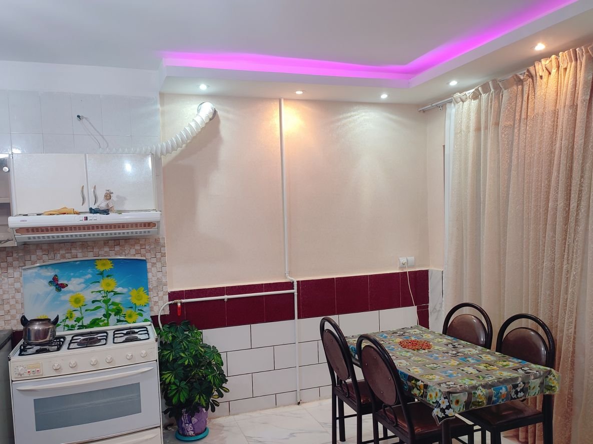 یک خوابه خانه بِیشْ