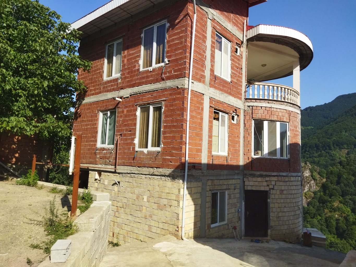 سه خوابه جنگلی گیلده