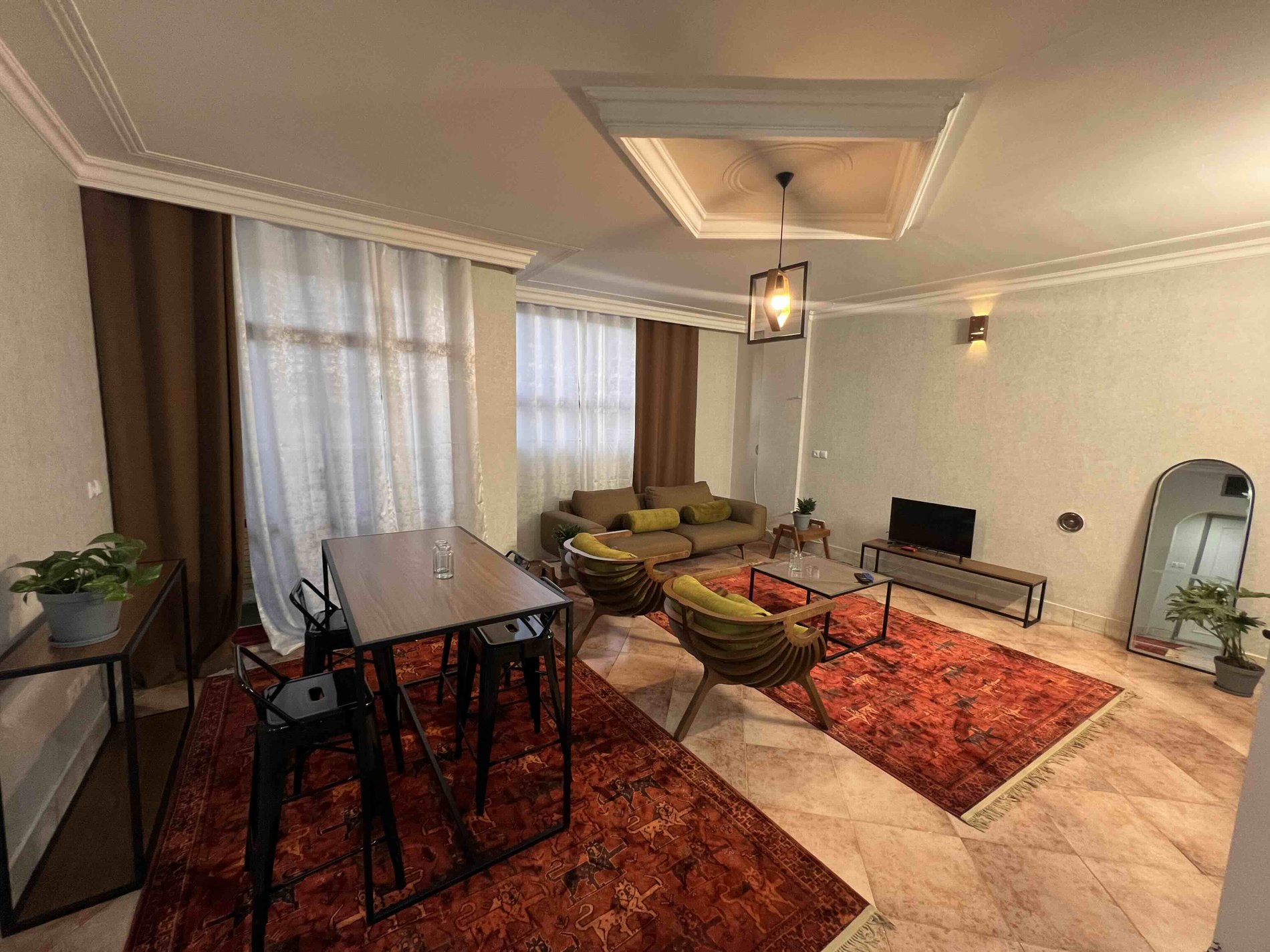 آپارتمان یک خوابه باغ غدیر 5