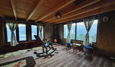 کلبه یک خوابه چوبی کوهستانی برسه