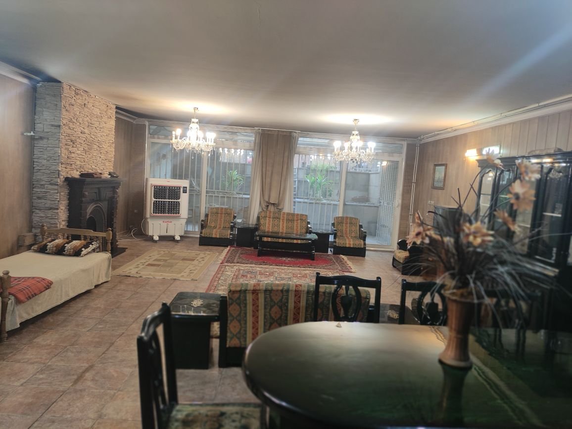 آپارتمان یک خوابه مسافر سبز چهارباغ عباسی