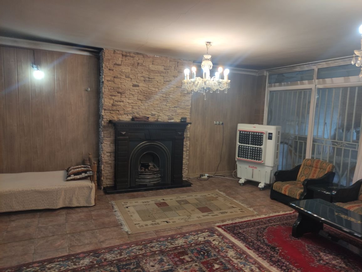 آپارتمان یک خوابه مسافر سبز چهارباغ عباسی