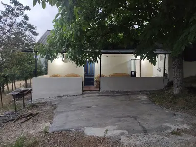 کلبه دوخوابه باغ رجه