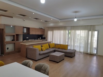 آپارتمان دوخوابه E2 اول شرقی