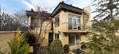 ویلا یک خوابه استخردار نگینِ کوچهِ باغ