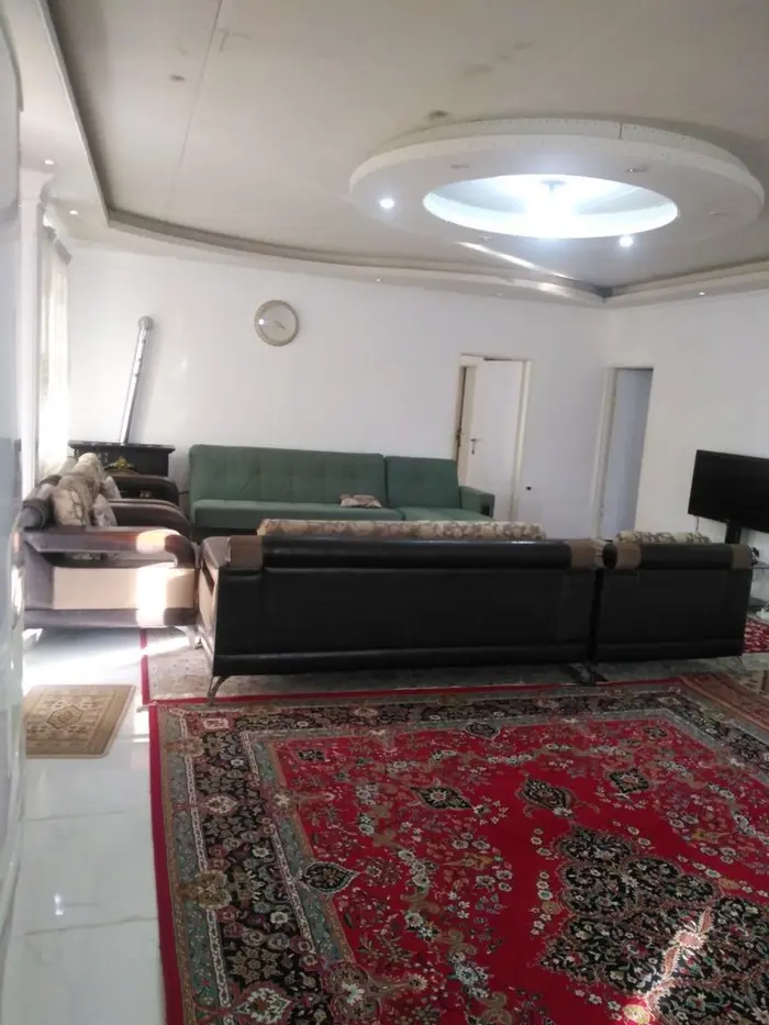 ویلا سه خواب جنگلی جنت - پذیرایی و مبلمان راحتی 13 نفره