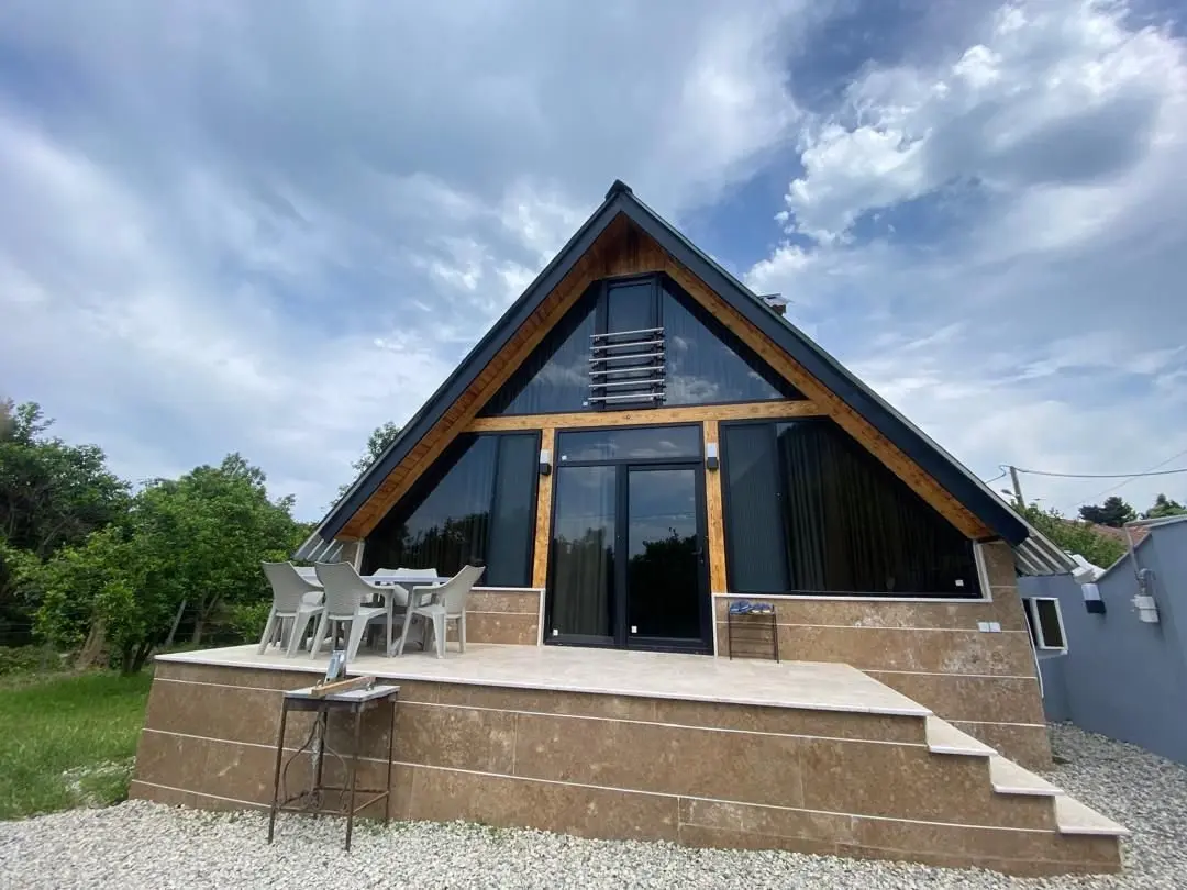 کلبه دوخوابه گلستان اول