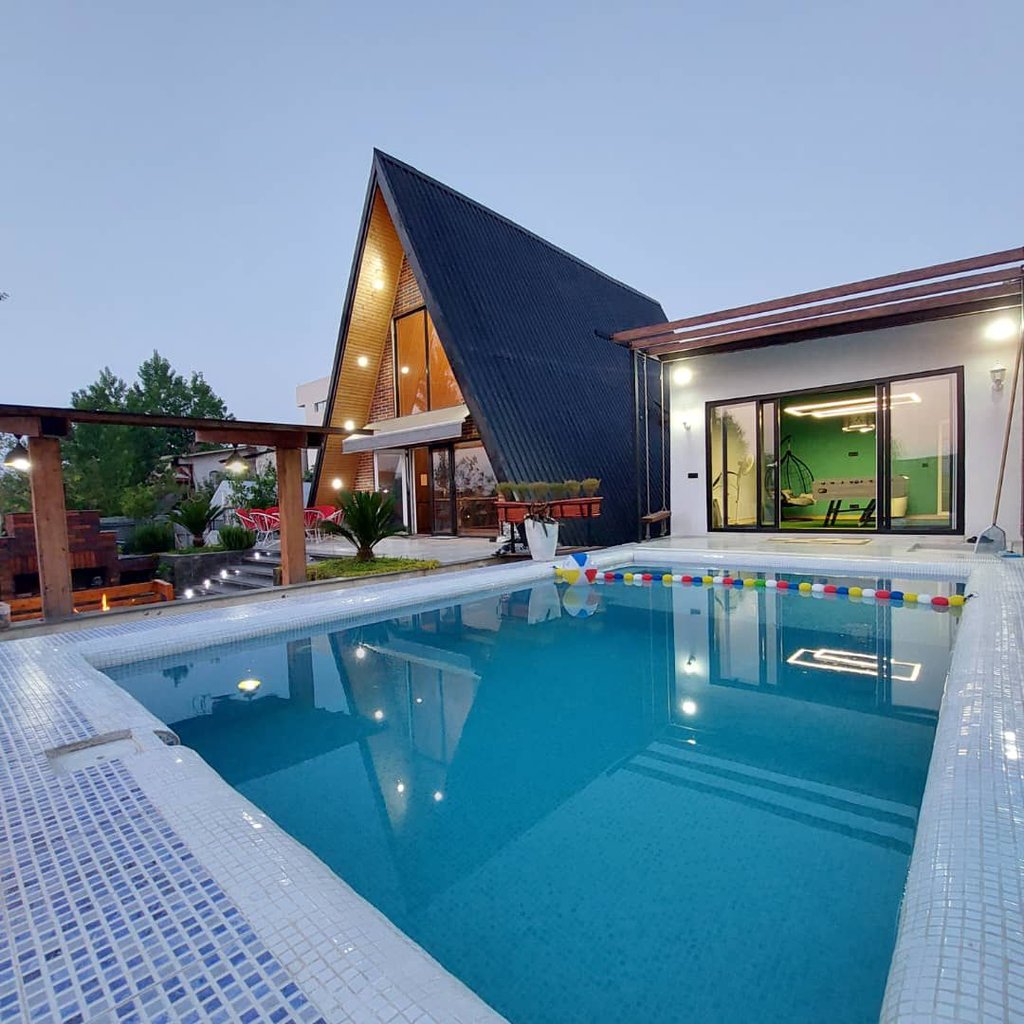 کلبه دوخوابه استخردار آبگرم بارانی