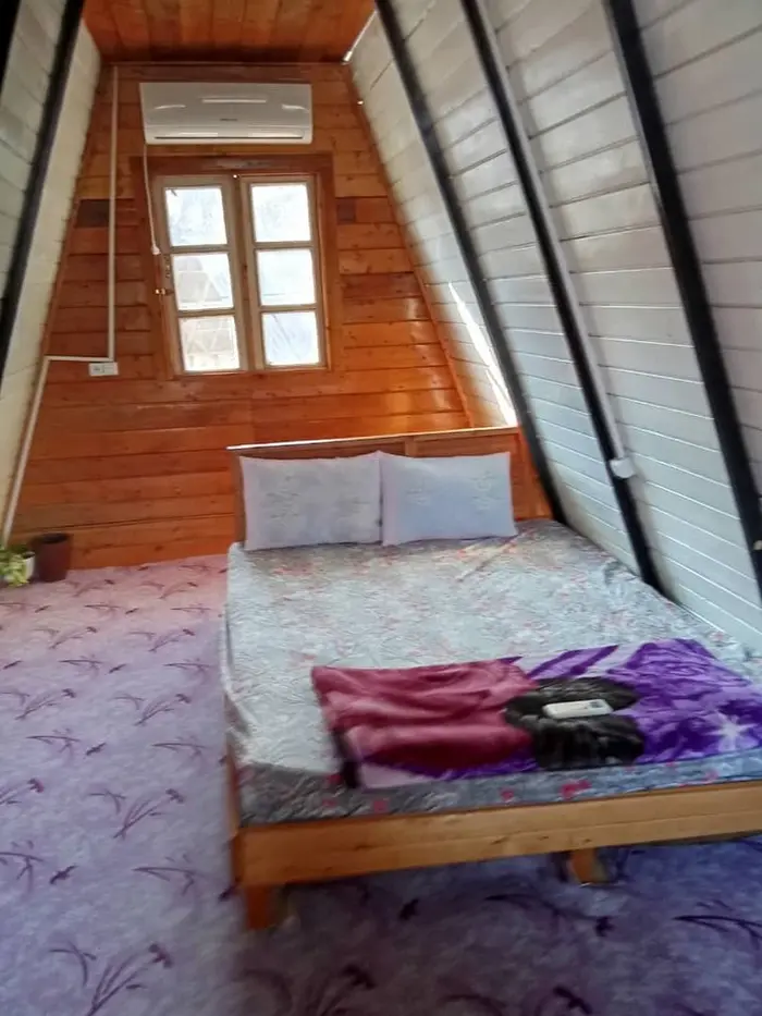 کلبه یک خوابه سوئیسی رضا