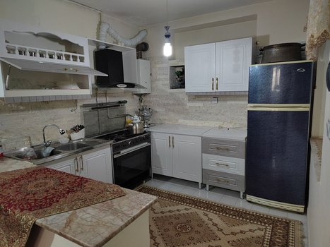 سوئیت فلت فارابی 14