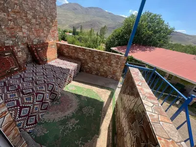 بومگردی یک خوابه کورش واحد خمس